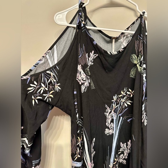 Free People Black Floral Tunic Size Small - Picture 3 of 5